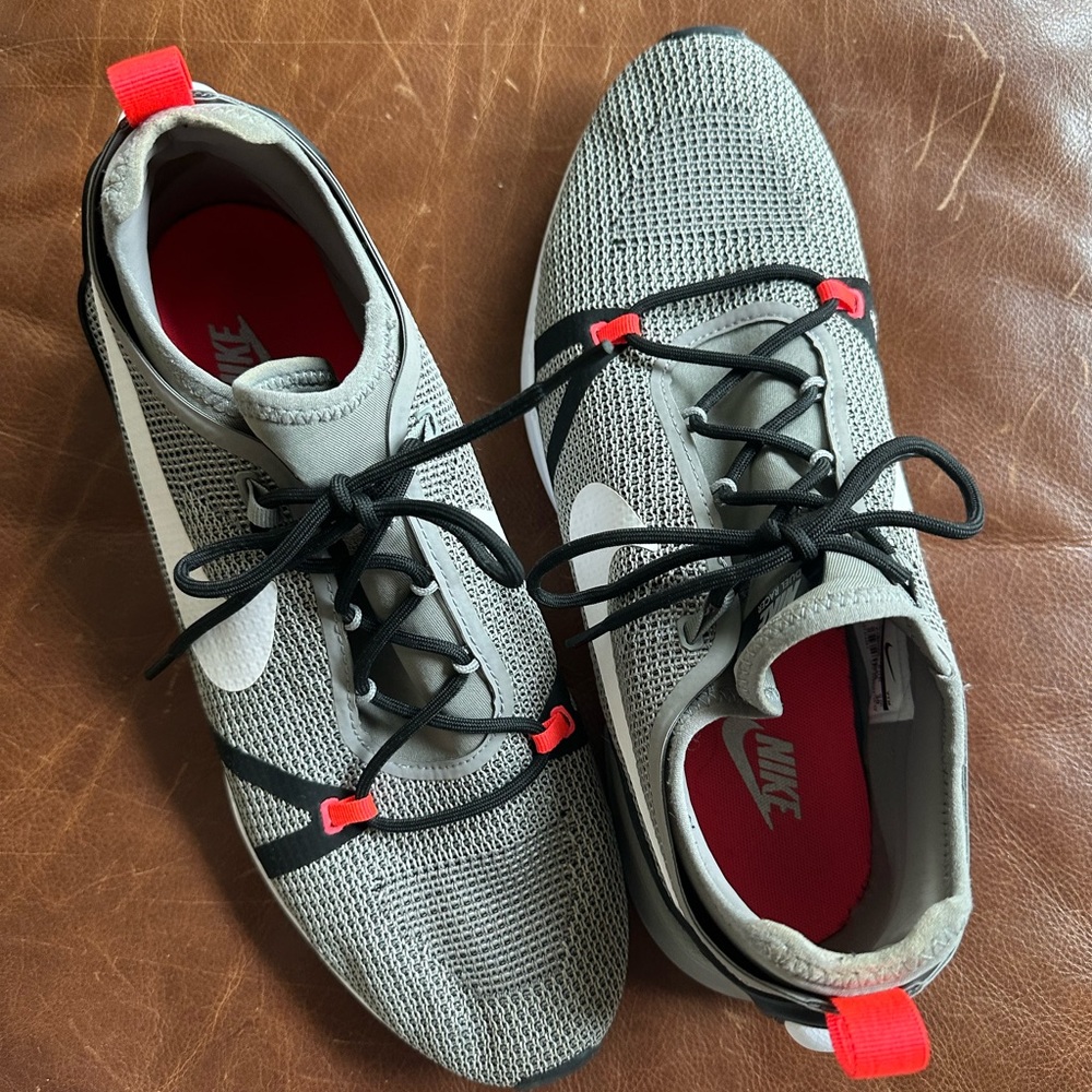 Nike Duel Racer Trainer. - Picture 2 of 4